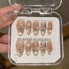 クリスマス　新年　祝いモチーフ　ネイルチップ 10個セット