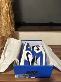 NIKE Air Jordan 1 Retro Low OG Royalのサムネイル