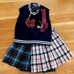 なんちゃって女子高生　スカート　ベスト　ネクタイセット