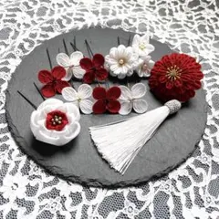 つまみ細工 T58 赤 白 髪飾り 成人式 卒業式 結婚式 七五三 紅白