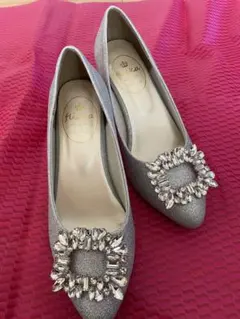 シルバーグリッターパンプス