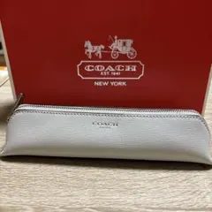 コーCOACHのペンケースのサムネイル