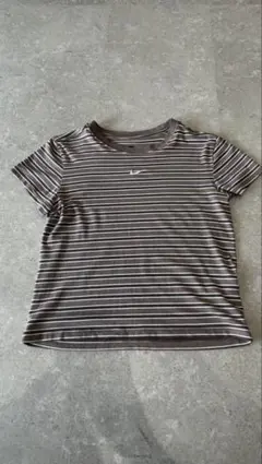Nike ボーダー　半袖Tシャツ　レディースのサムネイル