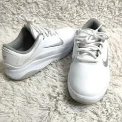【美品】ナイキ ヴェイパー ゴルフ シューズ　22.5 レースアップ　レディース