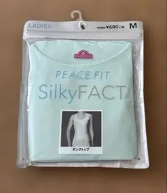 TOPVALU PEACE FIT SilkyFACT タンクトップ Mのサムネイル