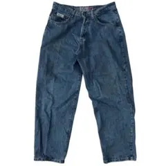 Item thumbnail for item a3508700-2652-4448-b6ee-278fb5a46523