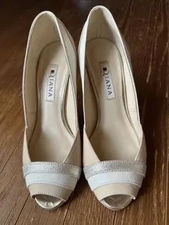 D.IANA オープントゥパンプス２２センチのサムネイル
