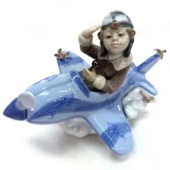 LLADRO リヤドロ 小さなパイロット フィギュリンのサムネイル