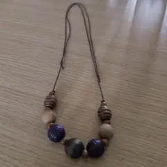 ウッド　ビーズ　ネックレス