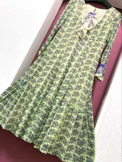 Item thumbnail for item d74a064a-a5ef-4b9f-8ecf-1c3995ab4b4f