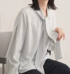 美品 人気 INDIVI 【セレモニー／洗える】ジョーゼットボウタイブラウスのサムネイル