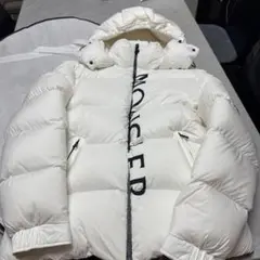 2025年最新】moncler レオン ダウンの人気アイテム - メルカリ