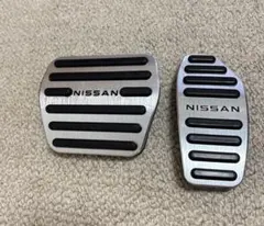 日産 アルミアクセルペダルのサムネイル