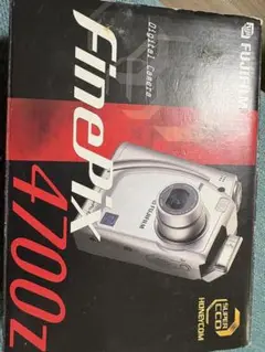 【美品】動作品 FUJIFILM FinePix 4700z 平成レトロ FUJIFILM FinePix 4700zデジタルカメラ 3倍ズーム&初ハニカムCCD