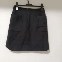 ブラック ウール台形スカート ひざ丈　ノーブルのサムネイル