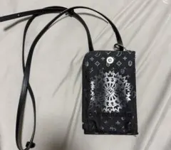 CASTELBAJAC スマホショルダーバッグ ブラックのサムネイル