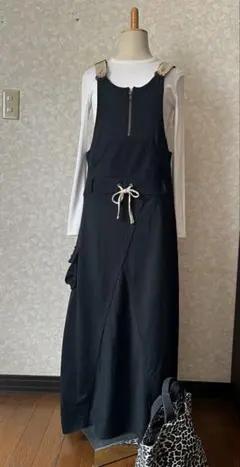 ブラックマキシスカート