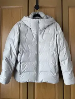 UNIQLO ユニクロ シームレスダウンパーカー Sサイズ