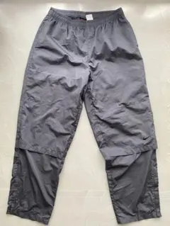 Nike グレー ナイロンパンツ　XL