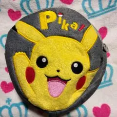 ピカチュウ ポーチ