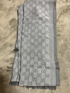 Gucci GGロゴマフラー グレー