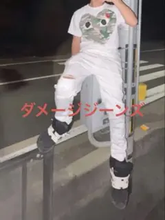 スリムフィットジーンズ　デニム　スキニーダメージジーンズ　ホワイト drip