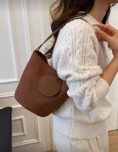 【新品未使用】スエード風 ショルダーバッグ