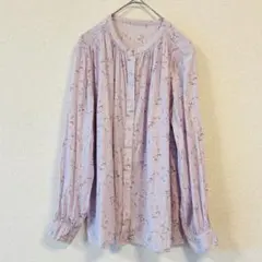 【美品】grove 薄紫・ピンク系 花柄長袖ブラウス M 【即日発送】のサムネイル