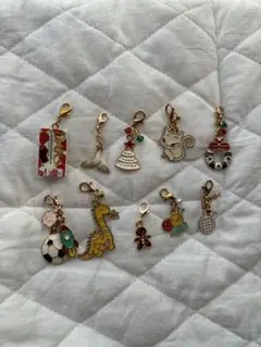 キャラクターキーホルダー10個セット