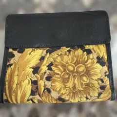 GIANNI VERSACE ヒョウ柄三つ折り財布 ヴィンテージ Versace ヴェルサーチ レオパード柄 長財布 - メルカリ
