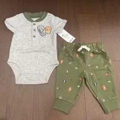 【新品未使用】Carter's ボディスーツとパンツセットのサムネイル