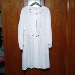 シューラルー　淡いビンクのコート