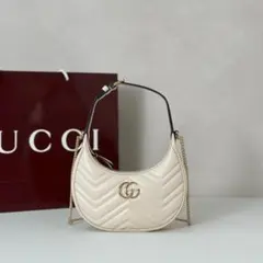 Gucci アイボリー ショルダーバッグ
