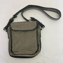 Item thumbnail for item a8ab2e53-9080-4fc7-9d2c-ed9cb7f1c16c