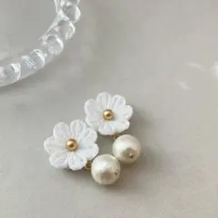 no.134ホワイト×コットンパールピアス　イヤリング　和風　卒業式　袴