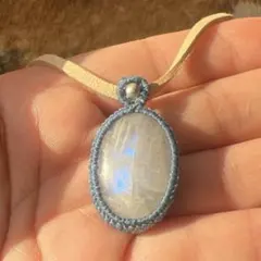 バイオタイト ムーンストーン スリランカ産1点ものマクラメ編み