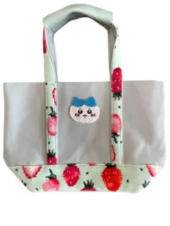 美品【フェイラー】ちいかわ　ハチワレ イチゴ柄　ミニトートバッグ　ハンドル付き❗️ 美品【フェイラー】ちいかわ ハチワレ イチゴ柄 ミニトートバッグ