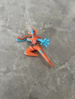 ポケモン　デオキシス　ノーマルフォルム　フィギュア