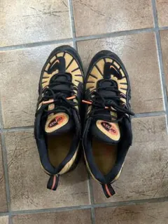 Nike Air Max スニーカー ブラック/オレンジ