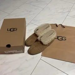 UGG モカシン　ショップバッグ付き