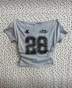 オフショルダー Tシャツ