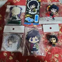 鬼滅の刃 缶バッジ アクスタ アクリルスタンド 義勇 実弥 ラバーストラップ