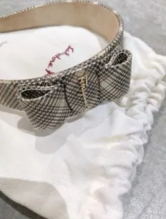 Item thumbnail for item ec6da1f7-d317-4163-a589-85a4d6d7051d