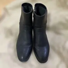 サイドジップブラックショートブーツ