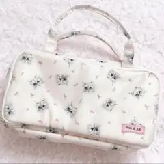 【美品】ポールアンドジョーノベルティポーチ