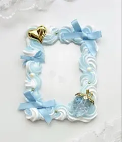 ホイップデコ　B8硬質トレカケース　白　水色　ミックス　いちご