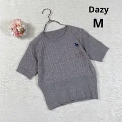 【デイジー】半袖 ニット セーター (M) グレー ワンポイント ショート丈