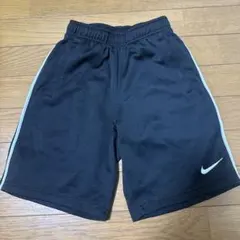 Nike DRI-FIT ブラック ハーフパンツ 140(S)
