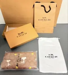 正規品COACH xSnoopy シグネチャー長財布 NoH2081-CE705のサムネイル