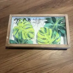 モンステラ葉デザイン木製トレー